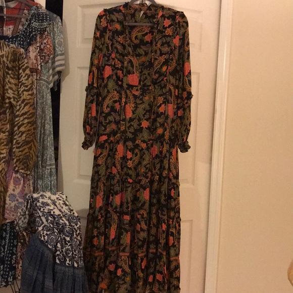 Spell and Gypsy Etienne maxi in Noir - Picture 4 of 13